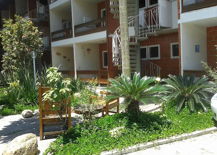 Apartamento 5 No Condominio Marina V Ubatuba